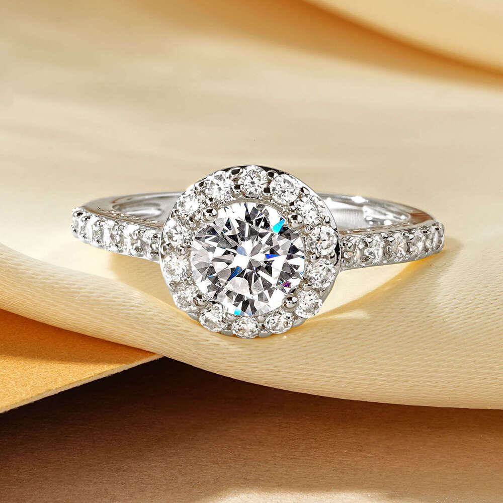 Imitation Moissanite Light High-End Luxury Full Diamond Wedding Proposal Engagement Zircon Ring Female D67