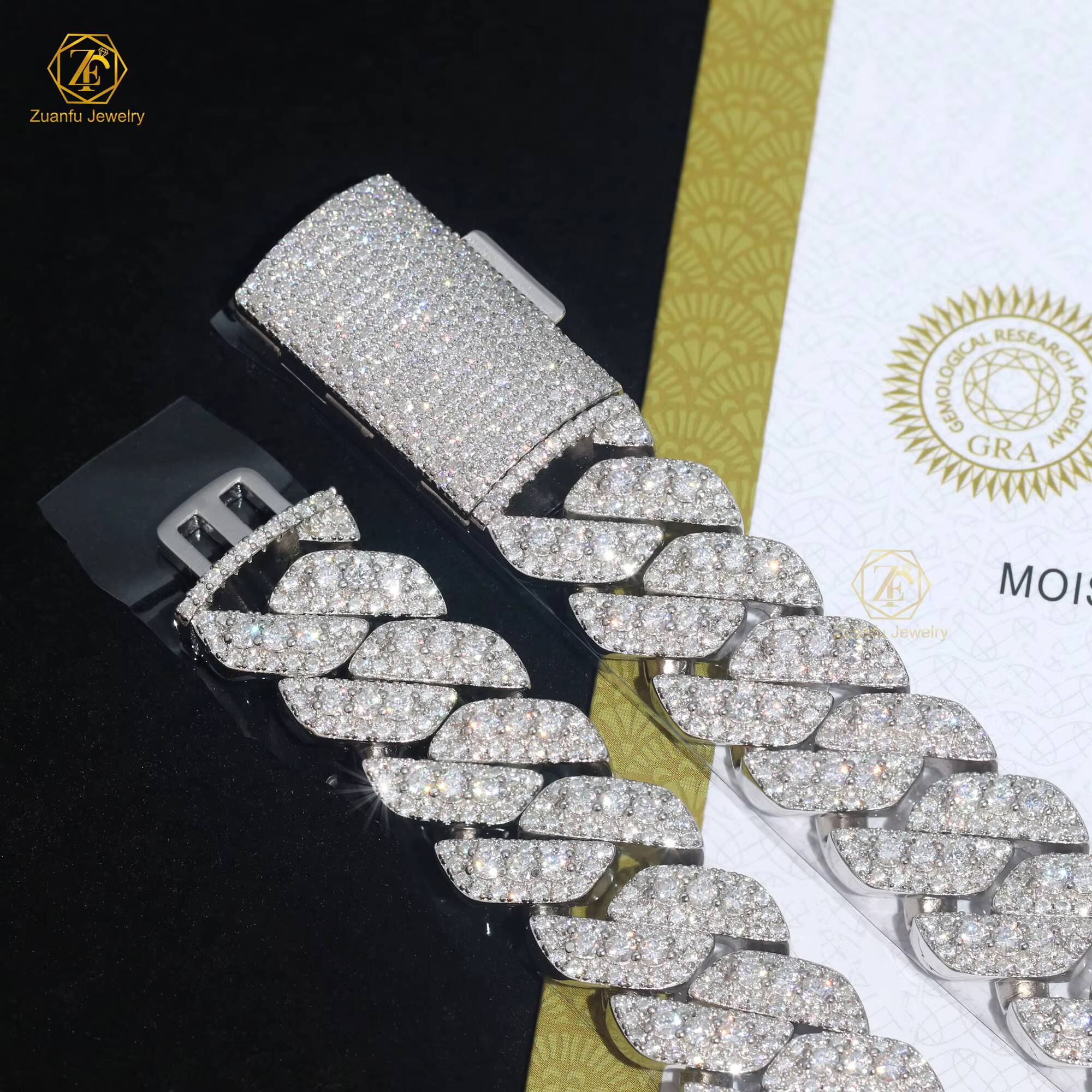 Dropshipping Silver Iced Out Cuban Link Moissanite Chain Hip Hop 18MM Wide Vvs Diamond Cuban Chain Necklace Bracelet