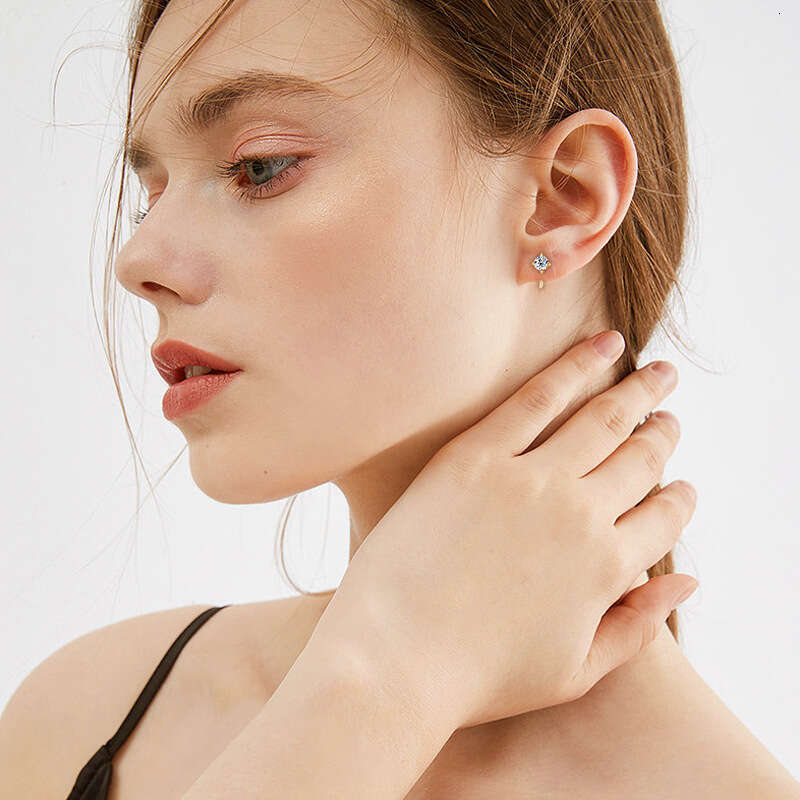 Internet Celebrity Fashion Simple D Color Moissanite Four-Prong Earrings For Women, Elegant Niche Versatile Pure Sier Ear Bone Stud Jewelry 222