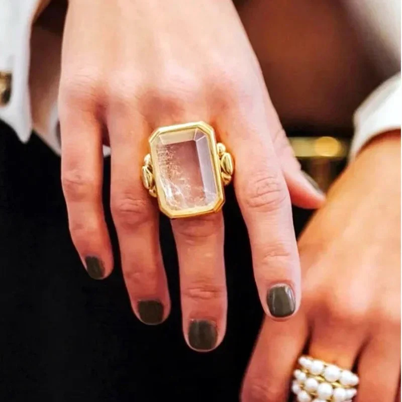 14K Gold-plated French retro fashion square sugar natural stone crystal ring exaggerated vacuum high-end feeling ring 250716