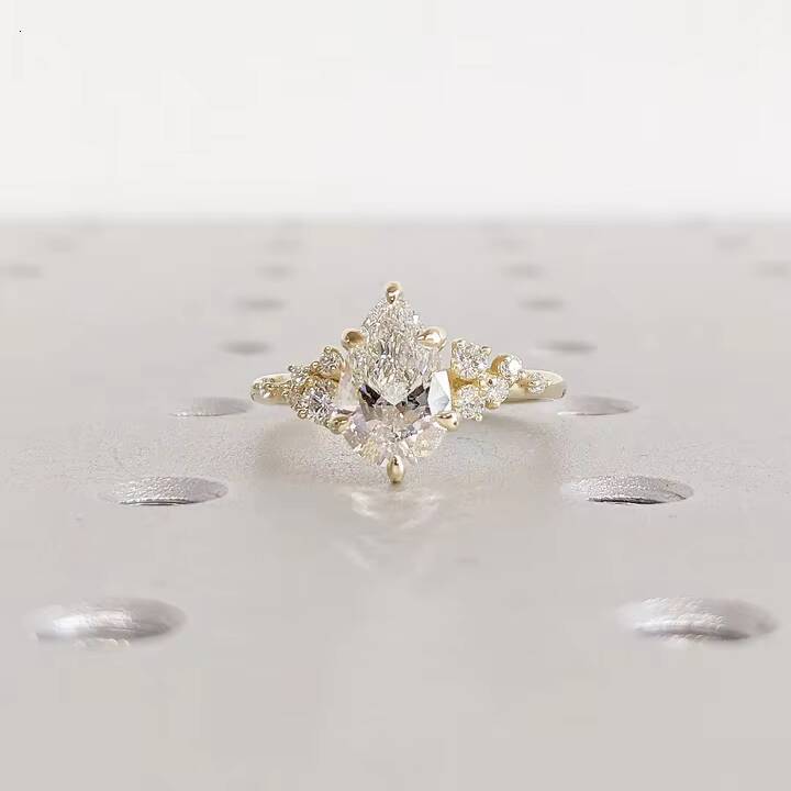Elisa Wholesale Shines with VVS Moissanite Diamond Engagement Wedding Rings Crafted in 10K 14K 18K Pure Yellow Gold