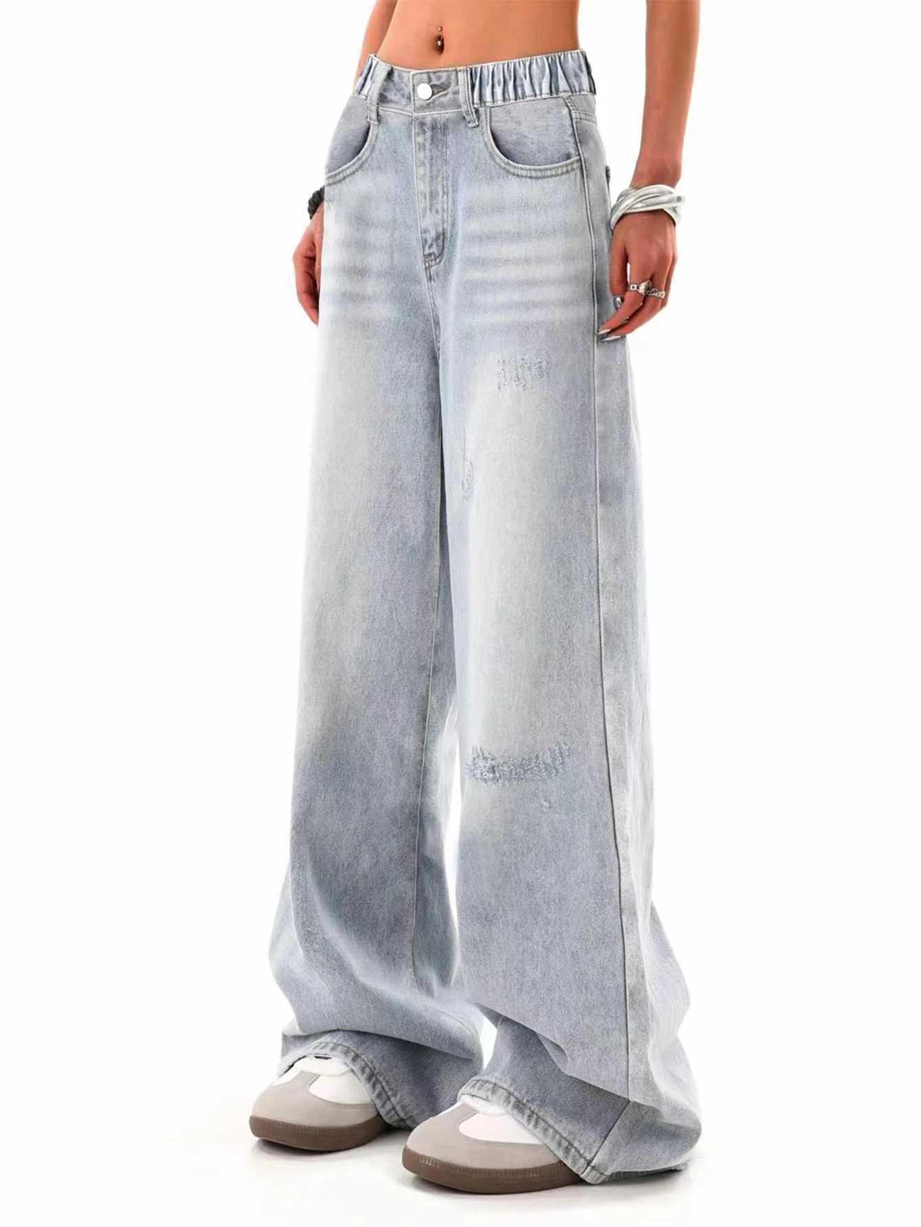Loose-fit light blue trendy and stylish washed denim jeans for teenage girls - versatile and fashionable R250716