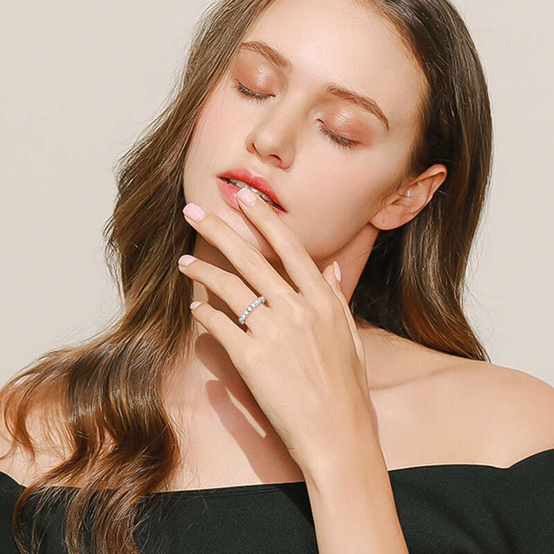 Fashion Personality S Pure Silver Zirconia Row For Women, Internet Celebrity Niche Versatile Light Luxury Diamond Full Body Ring D73