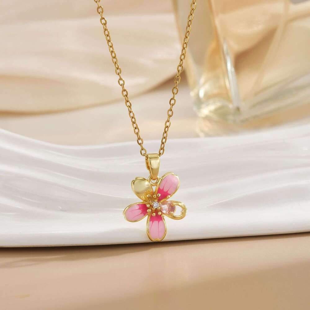 Fashion Pink Oil Drop Five-Petal Flower Pendant Titanium Steel Necklace For Women Elegant Light Niche High-End Accessories Bf0