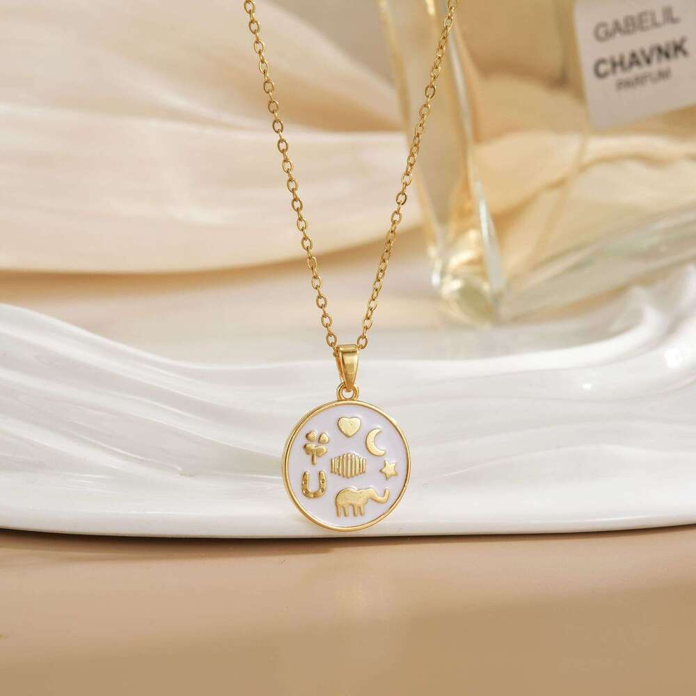 New Heart-Shaped Pentagram Peach Heart Two-Tone Electroplated Zircon Pendant Necklace For Women Light Clavicle Chain 484