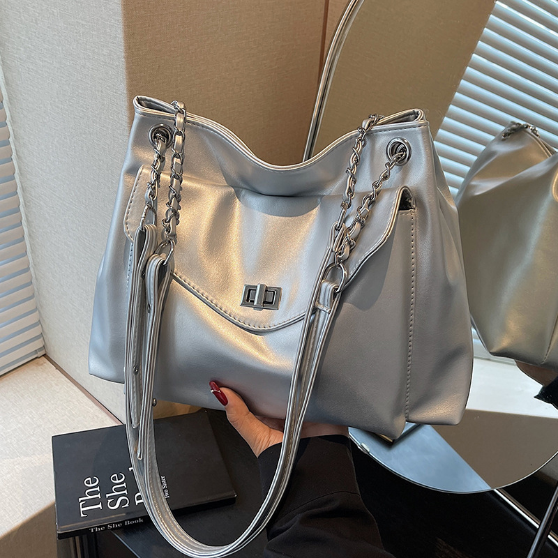 Summer New Women's Single Shoulder Crossbody Bag Summer New Fashion Handbag Large Capacity Commuter Bag Retro Crossbody women's Bag New Desi