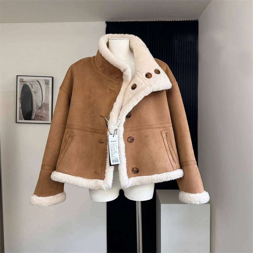 Designer Clothing 2025 New Winter Warm Thick Suede Two Way Wear Furry Turn Down Collar Women Jacket Coat Casaco Feminino Fashion