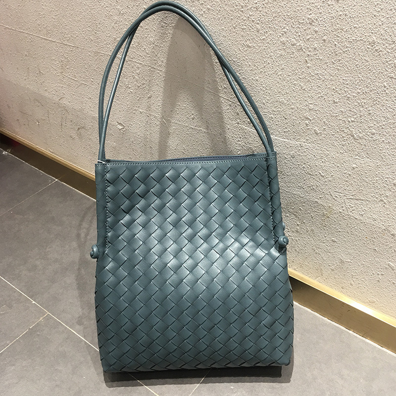 Designer bag free shipping Cowhide woven bag for women new single shoulder fashionable and versatile large capacity underarm bag black grey white