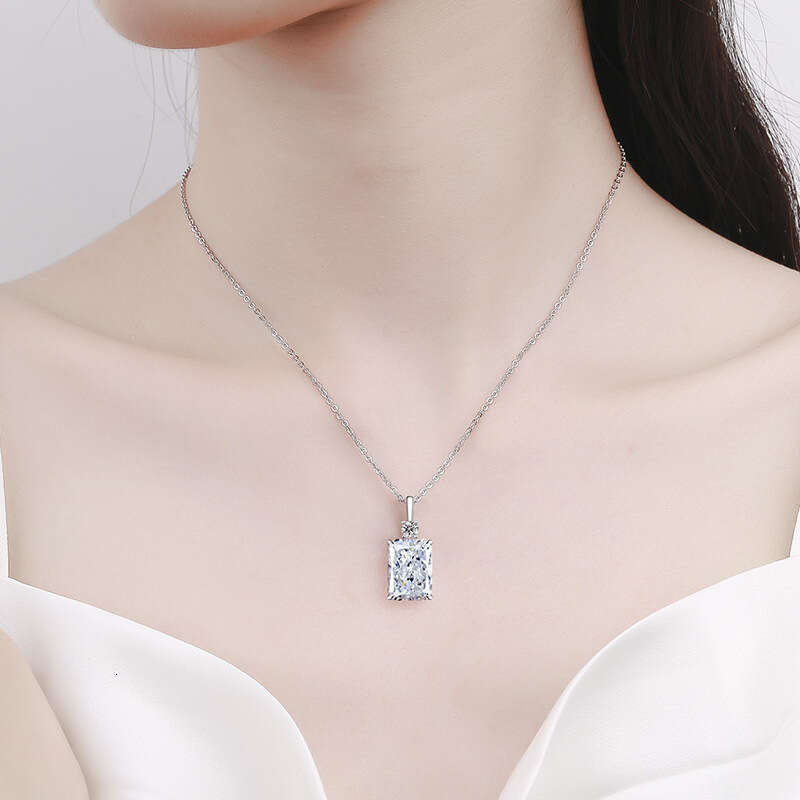 Live High Carbon Gem Square Pendant Perfume Bottle Ice Flower Cut Colorful Dia Sparkling Necklace for Women 45f