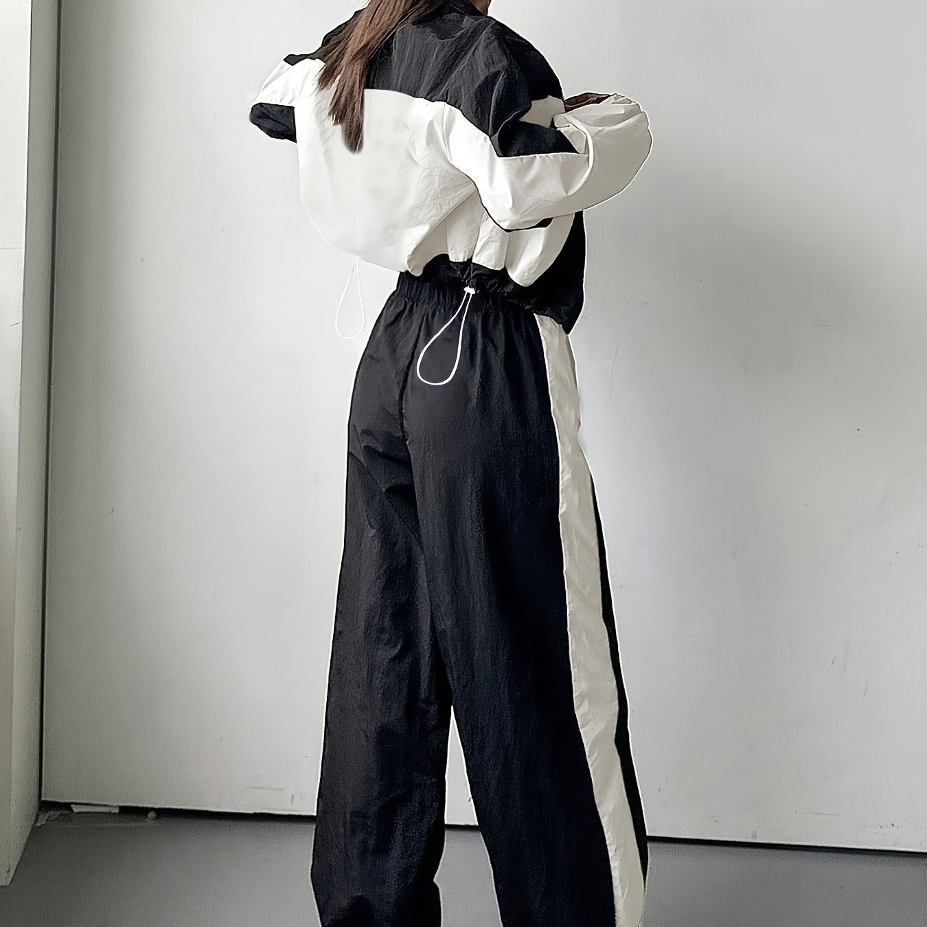 Women's Spring Autumn New Black and White Contrast Color Elastic Drawstring Fashion Casual Sports Suit