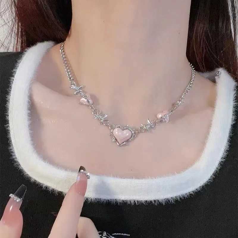 Star Cross Bowknot Pendant Necklace For Women Girls Y2K Cool Neck Jewelry Clavicle Chain Original Korean Fashion Party Gift XJ250717
