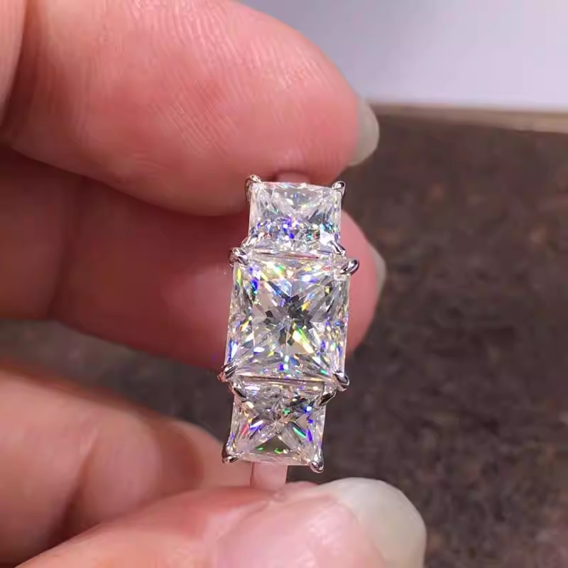 Choucong Brand Wedding Rings Luxury Jewelry 925 Sterling Silver Fill Three Stone Princess Cut 5A Cubic Zircon CZ Diamond Gemstones Party Women Engagem