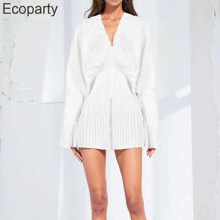 Women Loose White V-Neck Pleated Shirts Elegant Casual Chiffon Shirt Ladies Lantern Full Sleeve Tops Blouses 2024