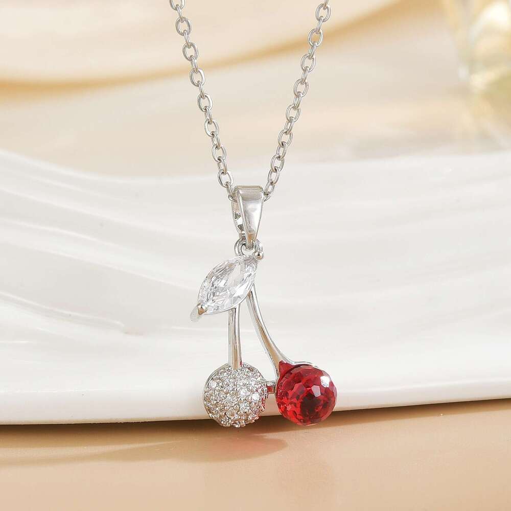 Korean Japanese Style High-End Red Pendant Cherry Necklace For Women, Light Niche Design Clavicle Chain, Elegant And Exquisite Choker 939