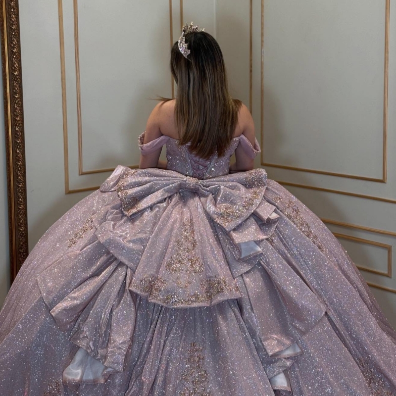 Light Lilac Shiny Quinceanera Dresses Ball Gown Off The Shoulder Applique Lace Beads Bow Tull Corset Party Birthday Sweet 16 Dress Vestidos De 15 Anos