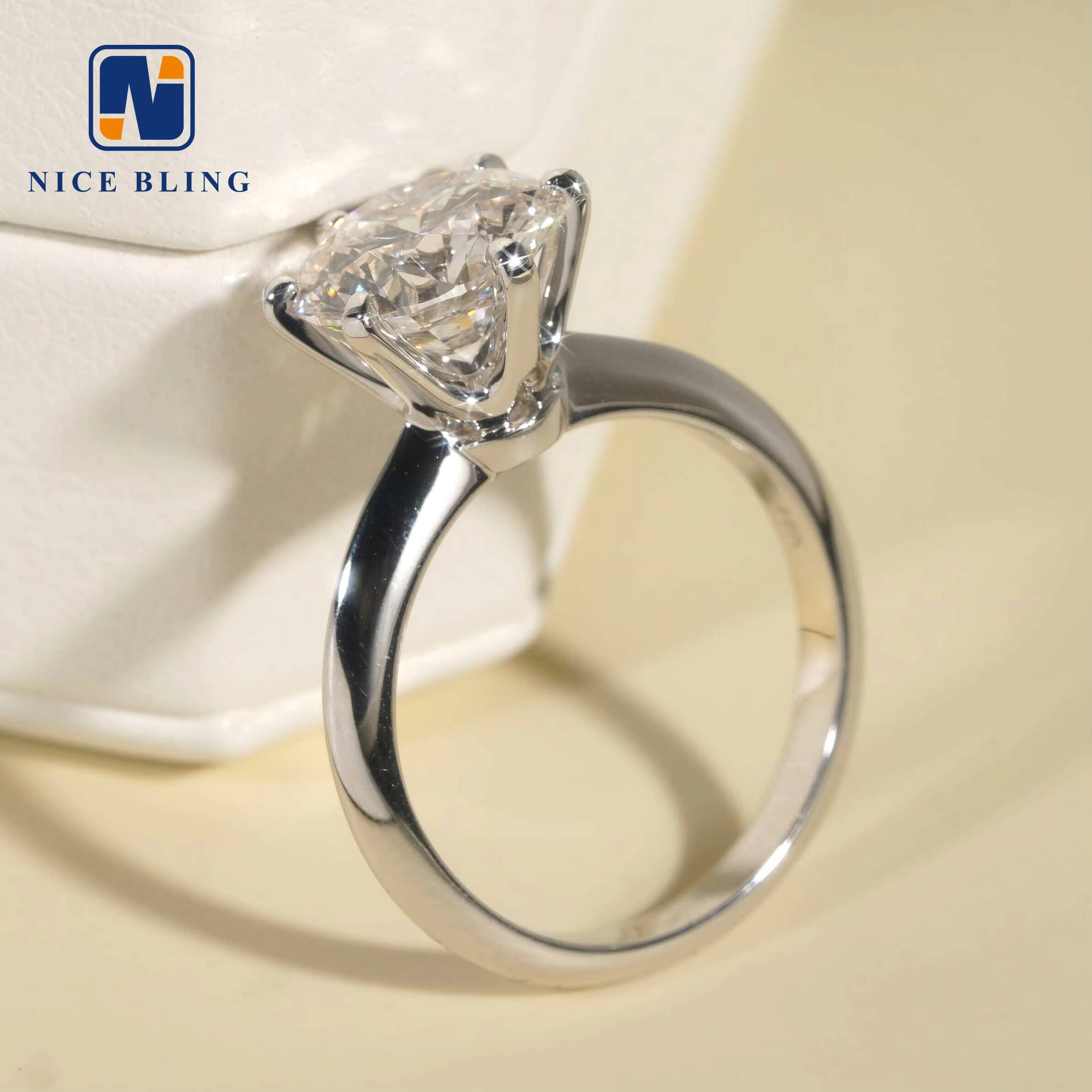 14K White Gold Diamond Women Rings Classic 6 Prongs Setting VVS2 G Color 1.5ct Lab Grown Diamond Engagement Rings Fine Jewelry