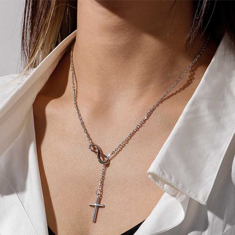 Simple Vintage 8 Shape Cross Jesus Pendant Choker Necklace for Women Trendy Goth Thin Chain Aesthetic Wed Jewelry Accessories XJ250717