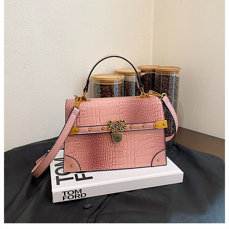 Free Shipping 2025 Summer New Designer Bag Small Square Bag High-quality Light Luxury Fashion Women's Bag Shoulder Bag Premium And High-quality S