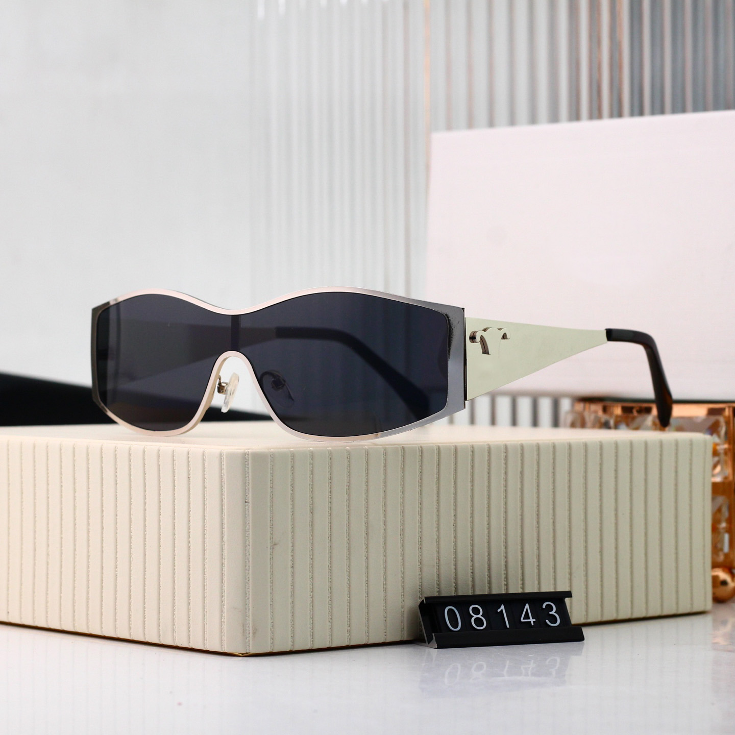 Square designer sunglasses Sunglasses for Women and men Glasses Mirror Pilot For specialty cool crowd Driving Ultimate Summer Weapon Travel Female UV4