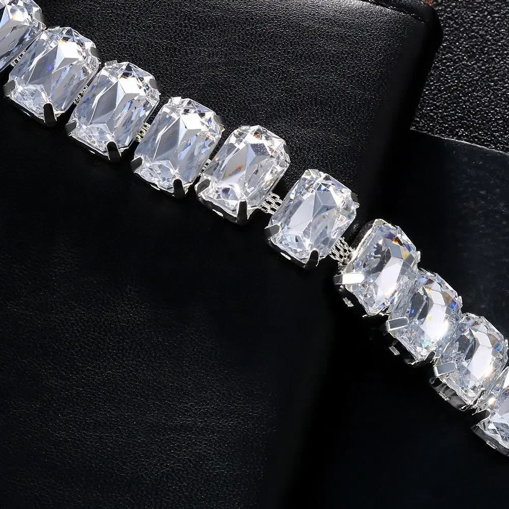 Classic Shiny Pink Blue Crystal Necklace Ladies Adjustable Square Large Glass Clavicle Chain Fashion Jewelry INS 250716