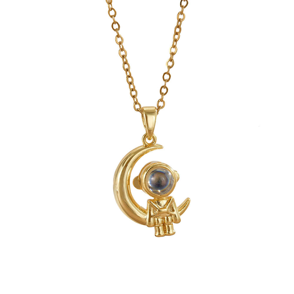 Hot Selling Creative Astronaut Star Moon Projection 100 Languages I Love You Couple Valentine's Day Necklace Jewelry 0A6