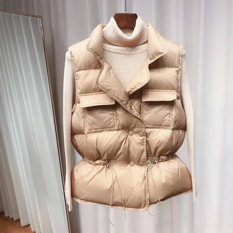 2025 New Ultra Light Women Short Vest Windproof Lightweight Warm Waistcoat Female White Duck Down Coat Sleeveless MDNG
