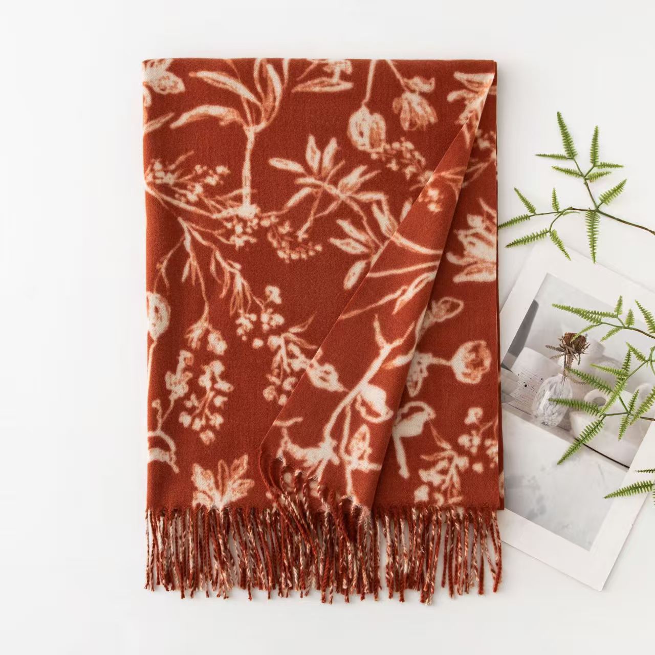 T1233 autumn and winter new Korean version of the sweet girl style printed scarf female warm thick cashmere neck scarf