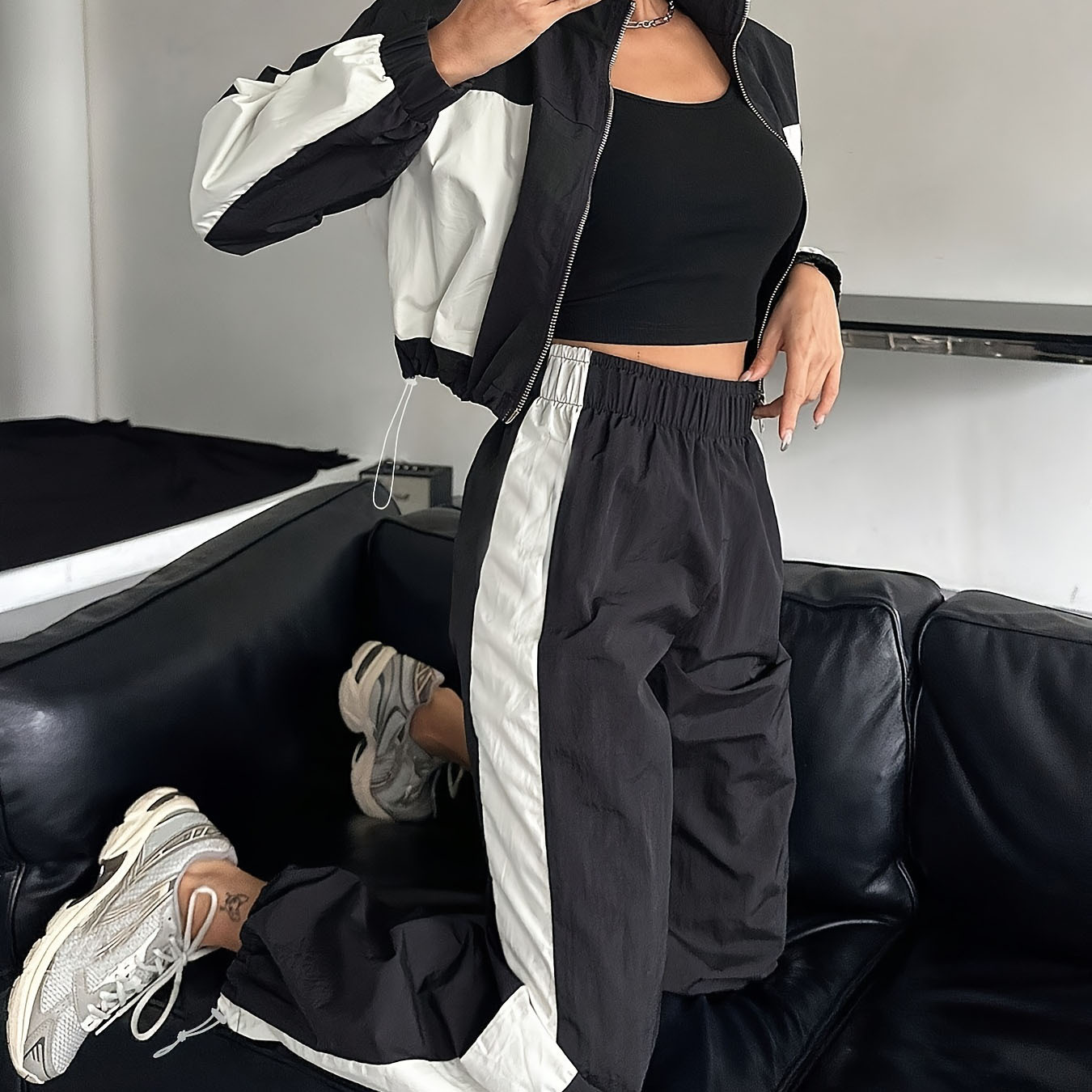 Women's Spring Autumn New Black and White Contrast Color Elastic Drawstring Fashion Casual Sports Suit