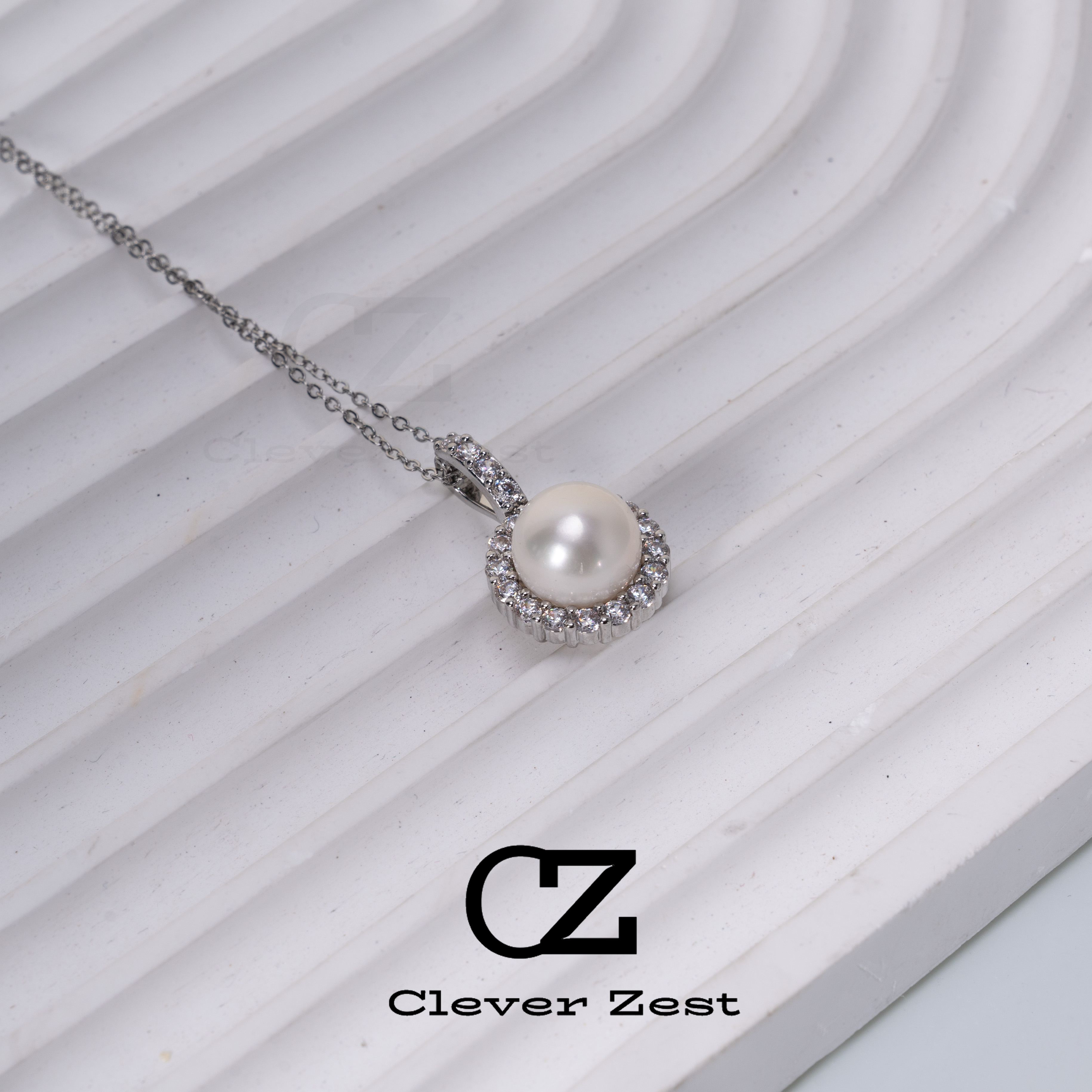 Natural Freshwater Pearls Freshwater Nucleated Double Layers Sparkling Zirconia Pendant Fashion Party Ladies Gift