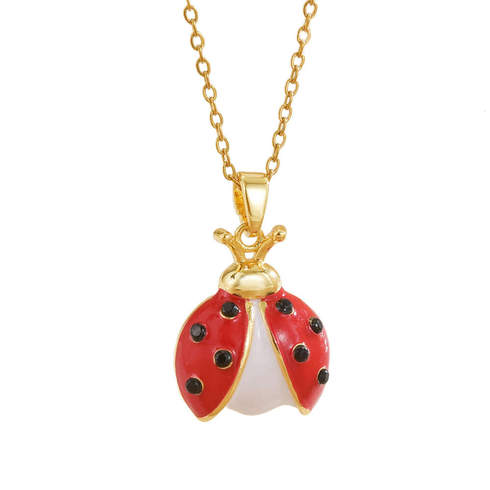 Personalized Cartoon Beetle Necklace Seven-Star Ladybug Pendant Jewelry Light Niche Style Versatile Titanium Steel Collarbone Chain 961