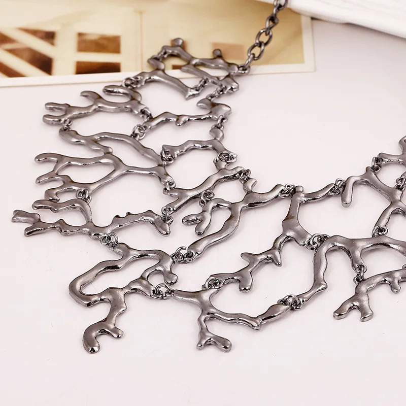 Fashion Unique Vintage Statement Splicing Tree Branch Necklace For Women Jewelry Punk Collar Choker Maxi Necklace Collier Femme 250717