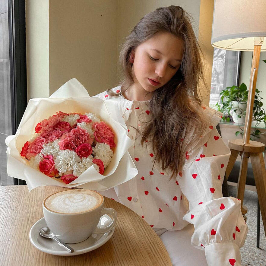 Summer New Red Heart Print Doll Collar Lantern Sleeve Shirt B5