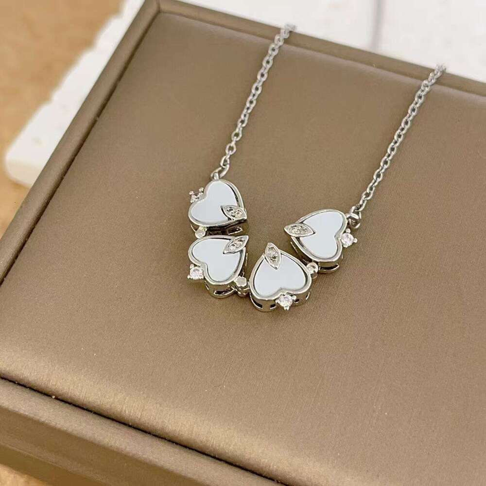 For Women New Style Two-Way Wear Heart-To-Heart Open And Close Four-Leaf Flower Necklace Fashionable Heart Folding Collarbone Chain 805