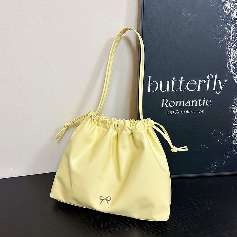 Leather Bag Bucket Bag Tote Bag Drawstring Pleated Bucket Trendy Autumn Winter New Large Capacity Casual Single Shoulder Versatile Tote Bag