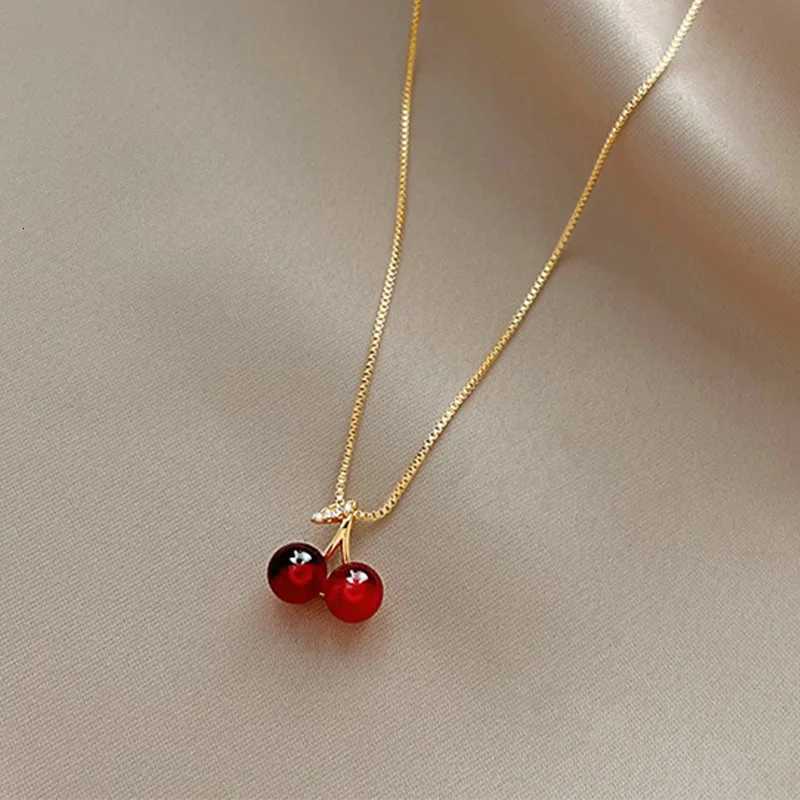 Little Wine Red Cherry Pendant Necklaces For Women Fashion Personality Fruit Golden Chain Necklace Party Jewelry Birthday Gifts XJ250717