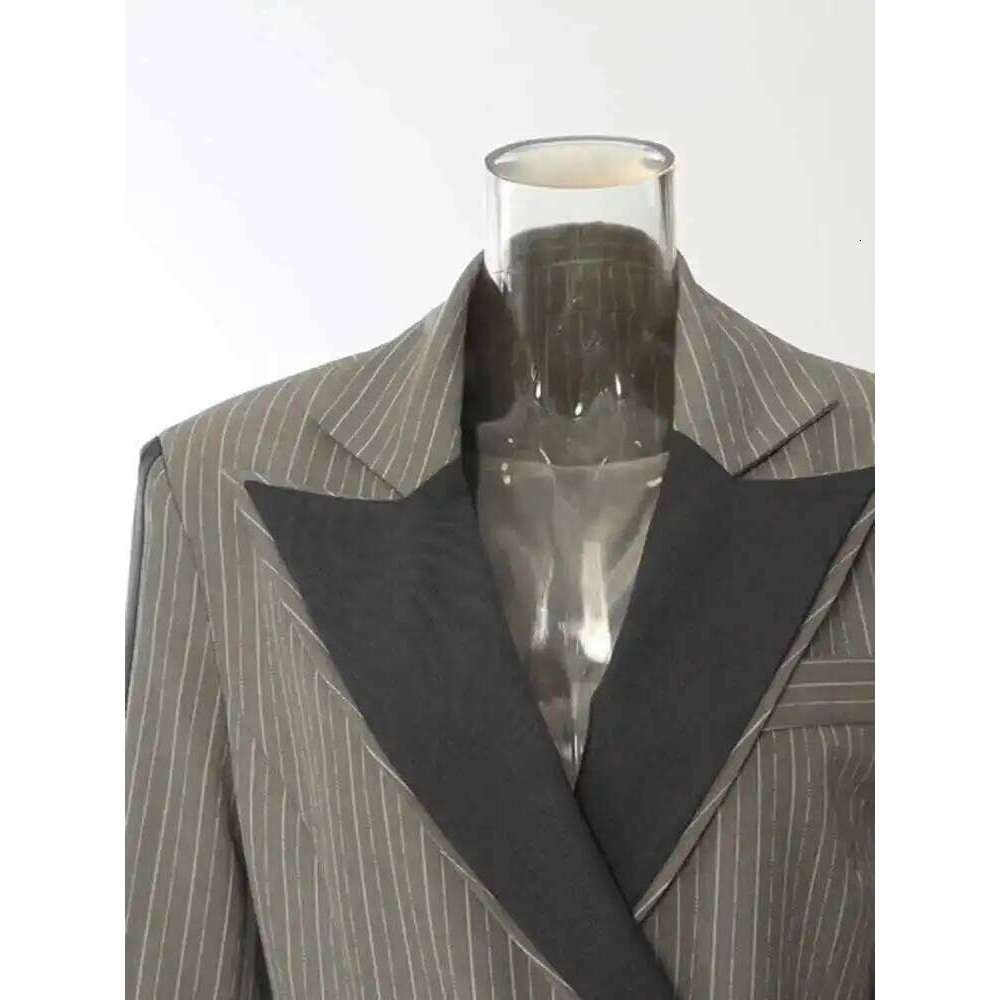 EAM Green Striped Color-Block Elegant Blazer Women New Lapel Long Sleeve Jacket Fashion Tide Spring Autumn 2025 1Dh6394