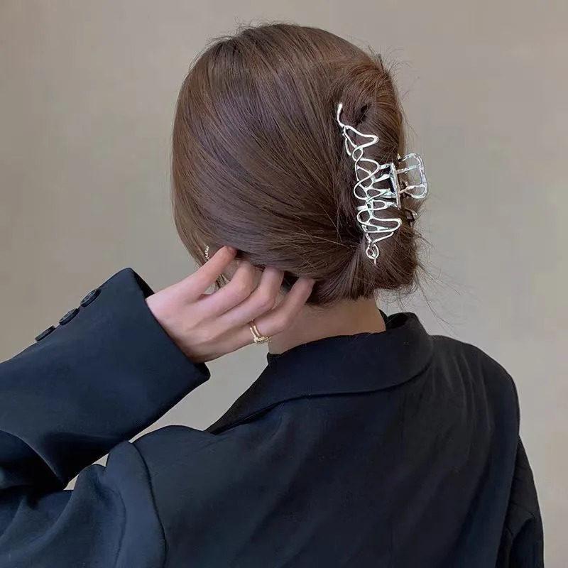 Large Metal Hair Claw Clip Irregular Hairpins Punk Style Silver Hair Claws Barrettes Women Vintage Jaw Clips Hair Accessories 250716