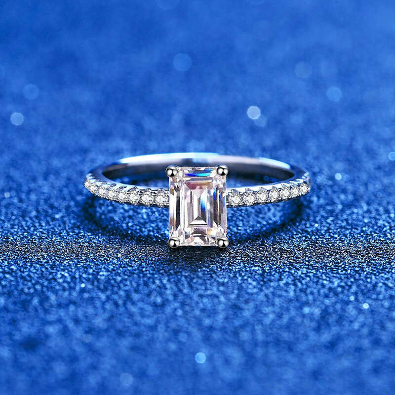 S Pure Silver Four-Prong Emerald Radiant Cut Band Wedding Moissanite Diamond Ring for Women 2b0