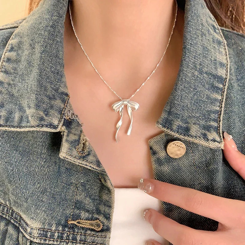 Exquisite Clavicle Chain Elegant Scrub Bow Pendant Necklace For Women Girls Temperament Collar Chain Korean Student 250715