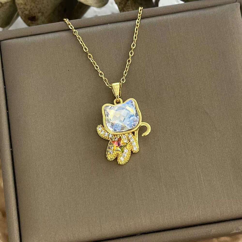 Fashion Versatile Copper Zircon Electroplated Real Gold Colorful Bear Pendant For Women Light Niche Design High-End Necklace 3C5