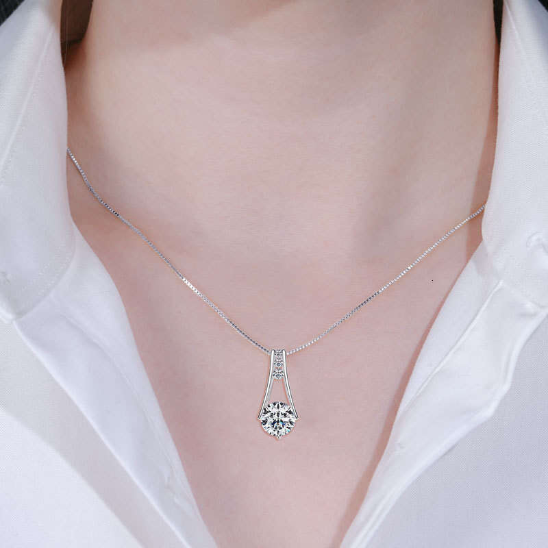 3 fashion Hearts Eight Arrows Moissanite Pendant For Women New Pure Sier Simple Necklace 8E2