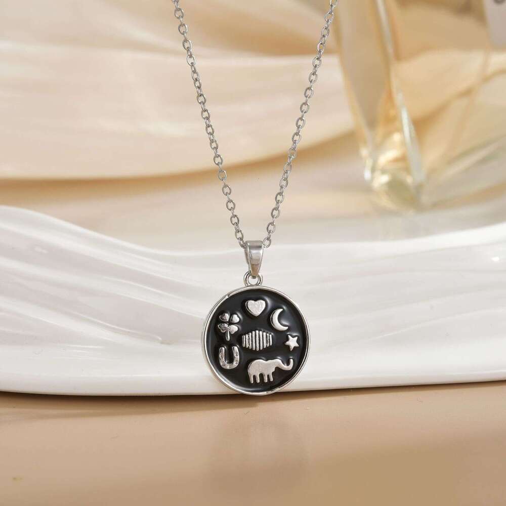 New Heart-Shaped Pentagram Peach Heart Two-Tone Electroplated Zircon Pendant Necklace For Women Light Clavicle Chain 484