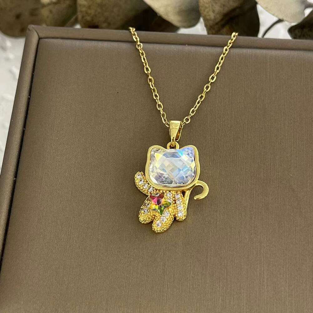 Fashion Versatile Copper Zircon Electroplated Real Gold Colorful Bear Pendant For Women Light Niche Design High-End Necklace 3C5