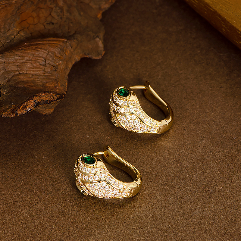 French Style Light Fashion Full Dia Green Zircon Simple and Elegant Personality Snake Design Earrings