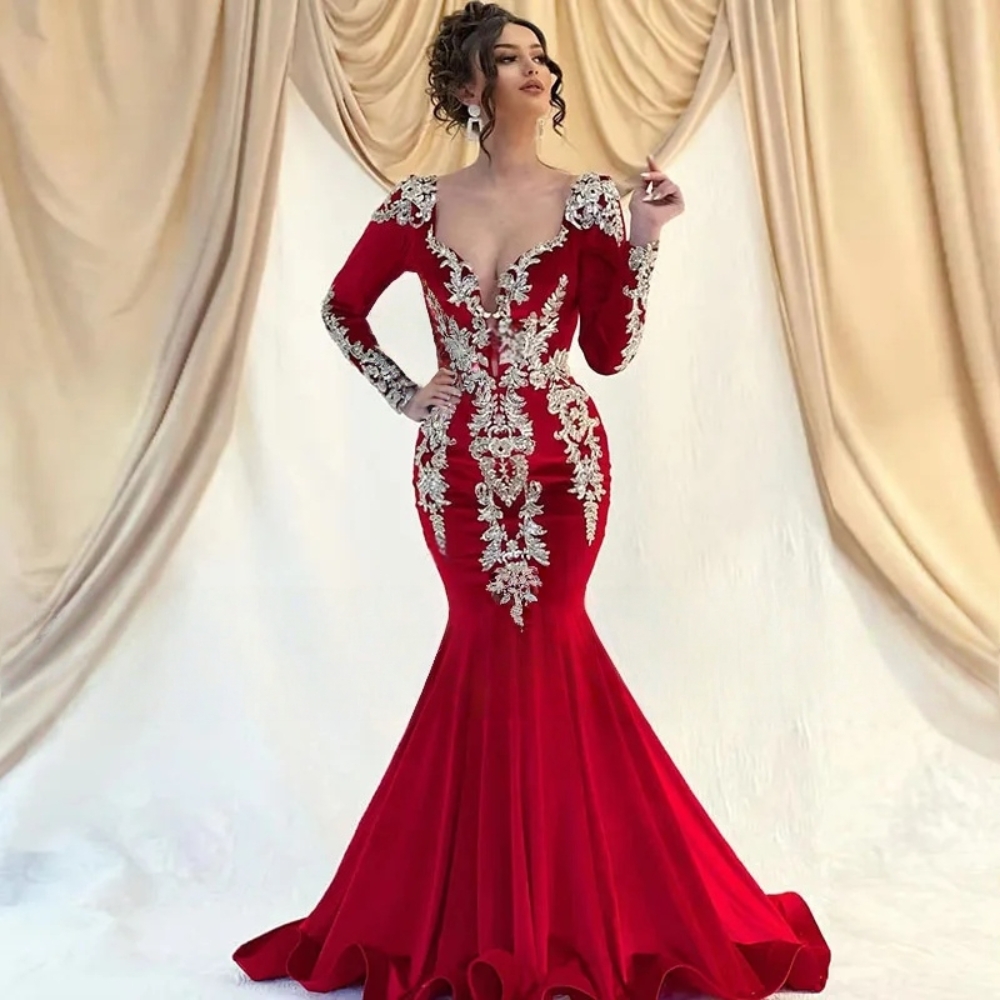 Elegant Red Velvet Mermaid Prom Dresses With Gold Lace Appliques Floor Length Long Sleeves Evening Gown For Women 2025 Chic African Arabic Formal Part
