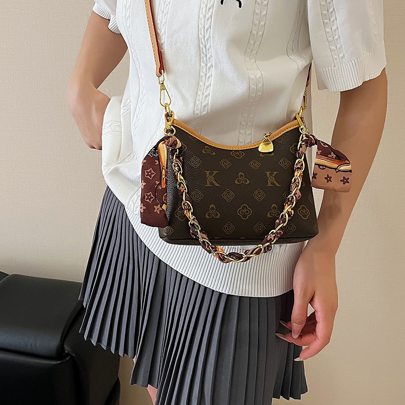 New arrival! Retro and stylish shoulder crossbody bag, versatile silk scarf chain ,niche casual women's bag