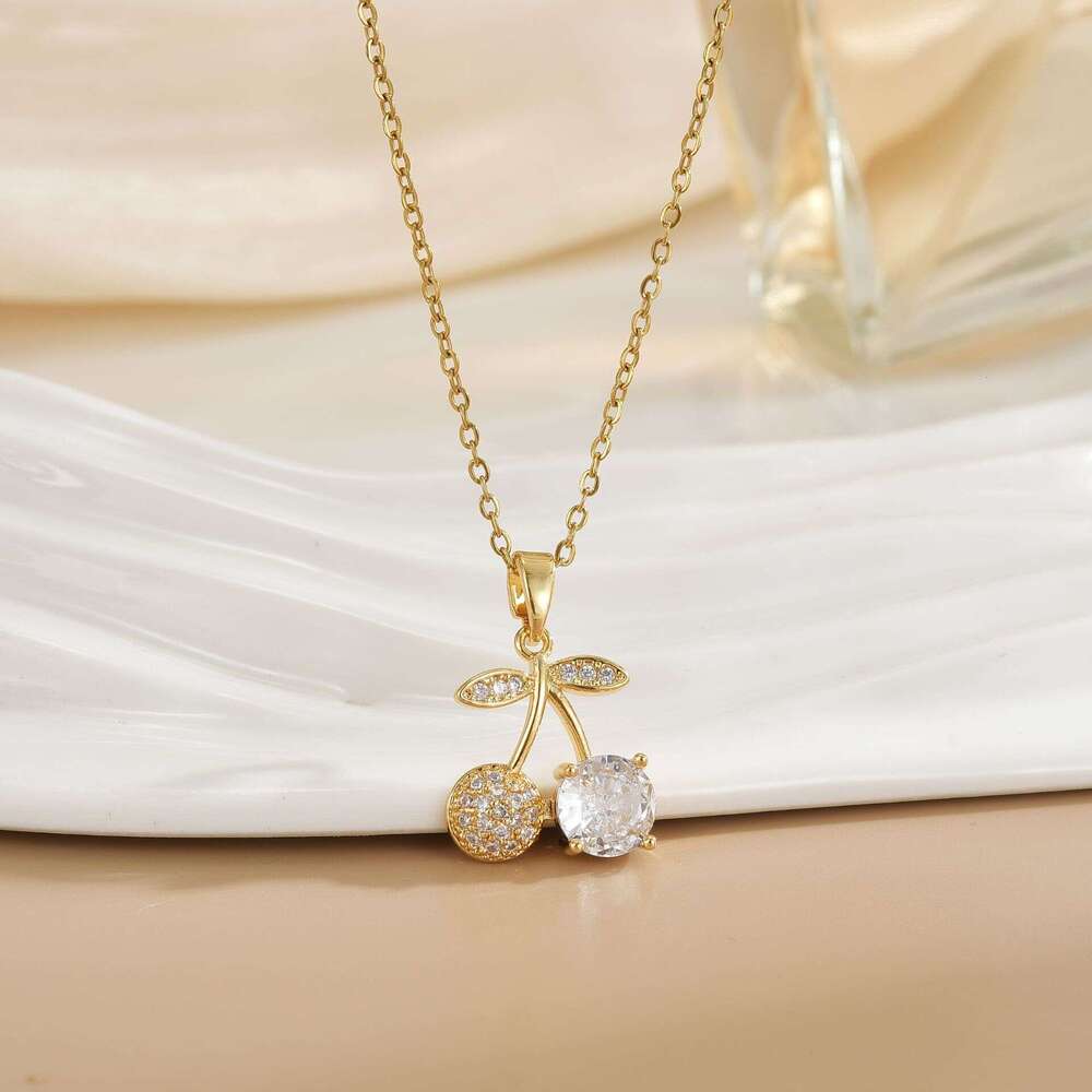 2024 New Hot Selling Light Niche Titanium Steel Necklace For Women, Non-Fading, Simple And Versatile Collarbone Chain D68