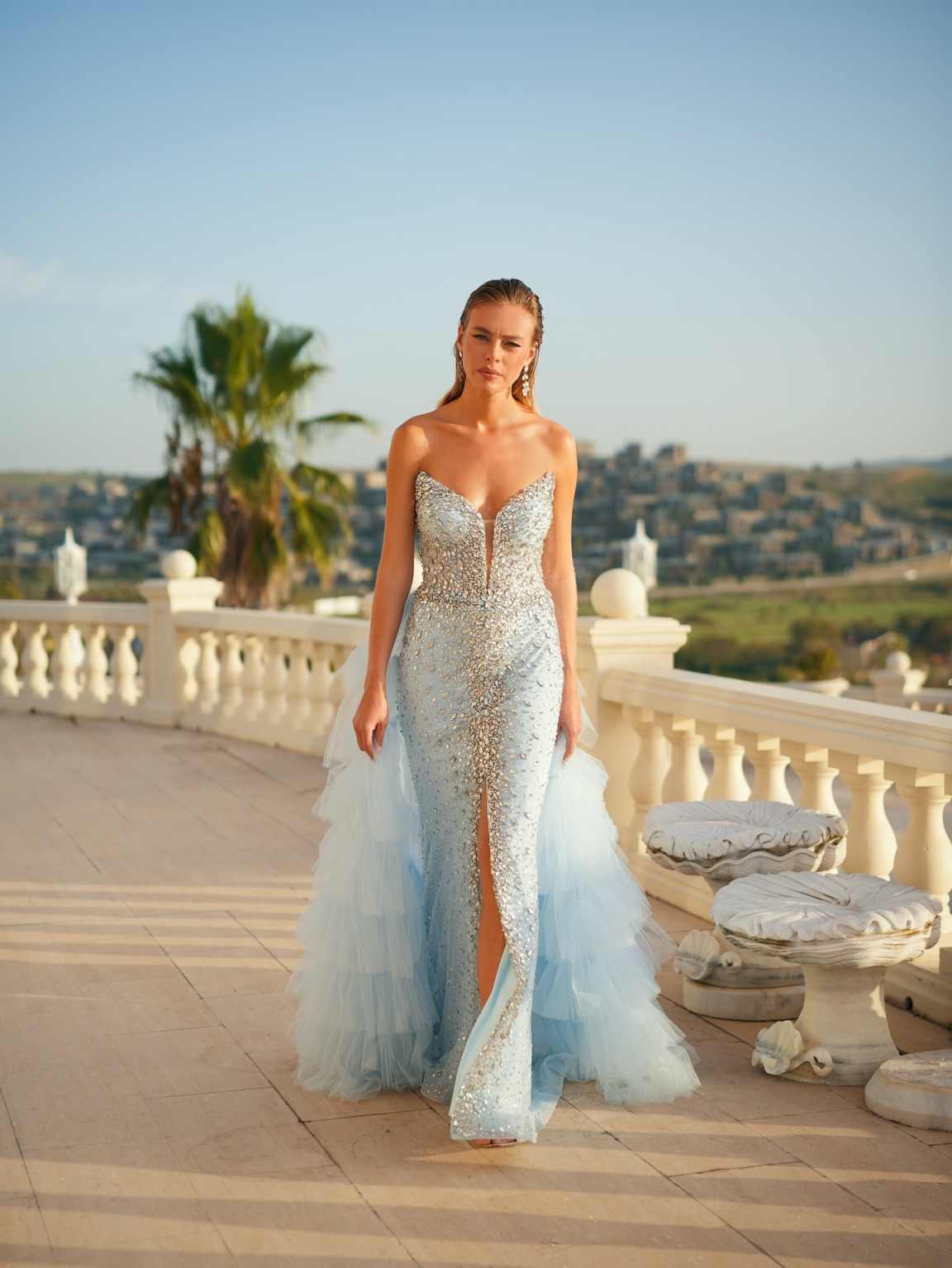 Sweety Mermaid Evening Dress Strapless Sleeveless Crystal Beaded Prom Gowns Splits Pleats Sweep Train Formal Dresses Customized