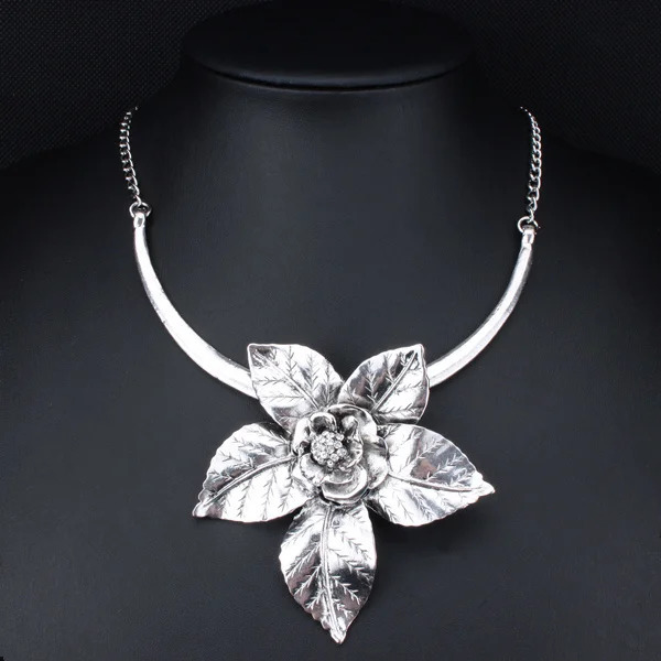 Fashion Long Vintage Jewelry Antique Big Flower Pendant Necklace Statement Choker Necklace Pendants For Women XLL173 250716