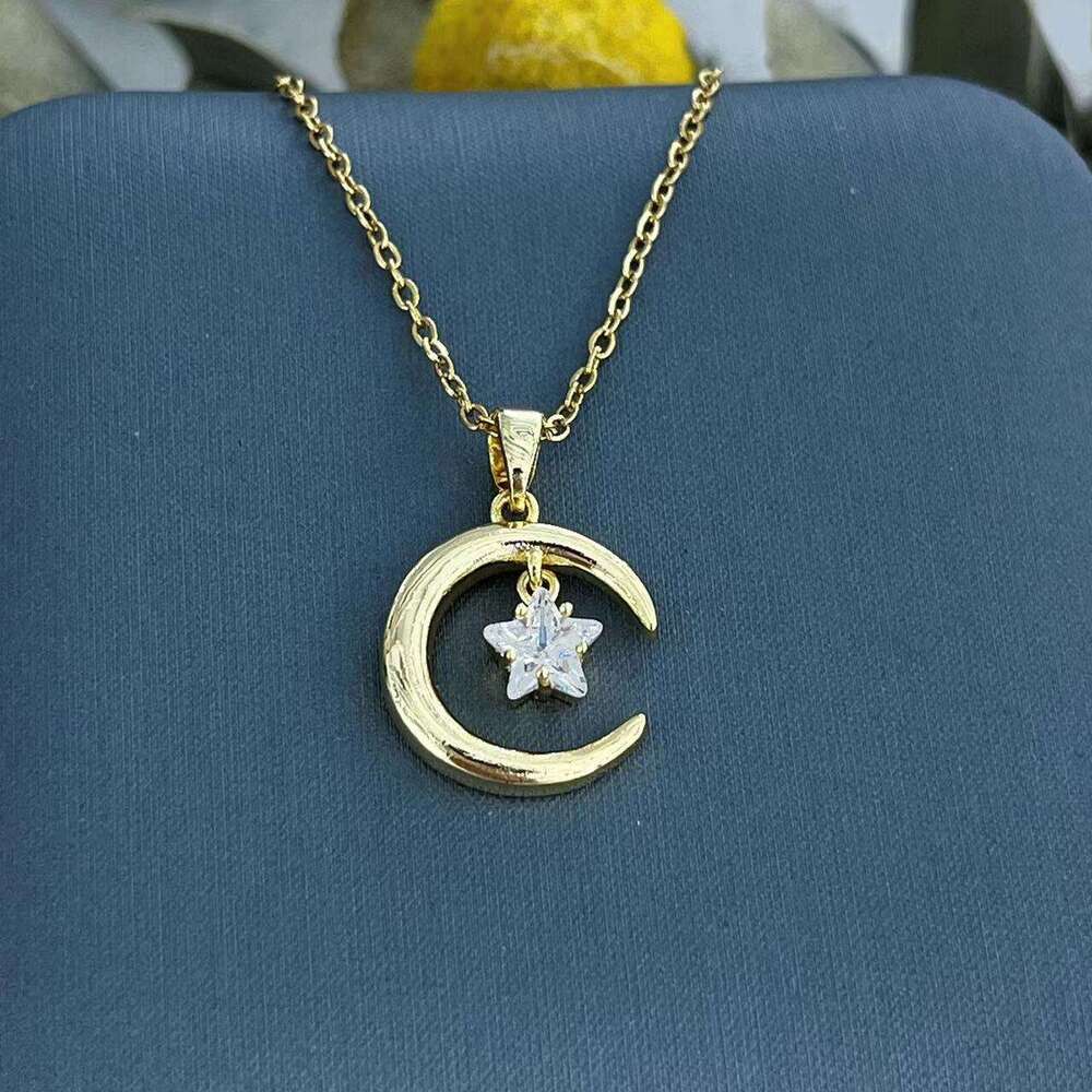 For Women, Internet Celebrity Star Moon Zircon Geometric Niche Light New Design Pendant Elegant Titanium Steel Necklace 58D